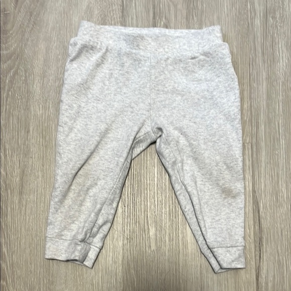 4/$30 Old Navy Gray Kids Bottoms 12-18M - Picture 1 of 1
